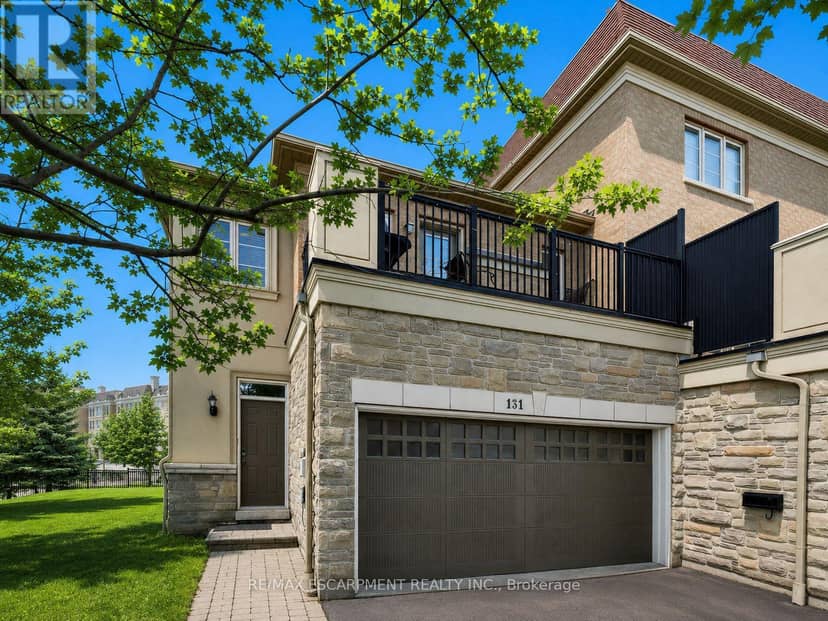 131 Robert Speck Parkway, Mississauga, photo 2