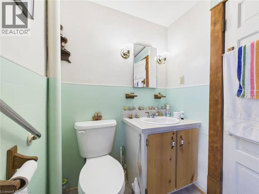 565 HAVELOCK Street — photo 8 of 33