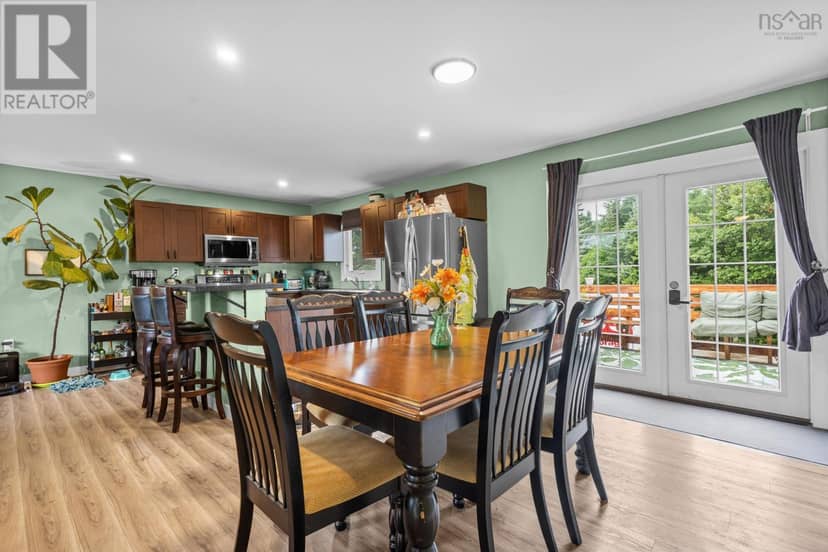 20 Causeway Road, Seaforth, photo 6