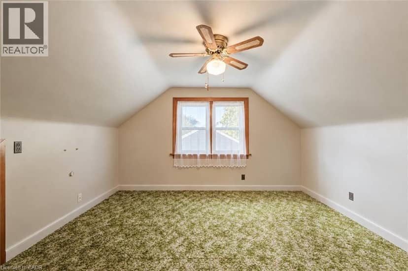 11 CRESTWOOD Avenue — photo 17 of 40