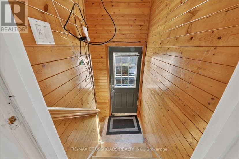 210 Linden Avenue — photo 18 of 30