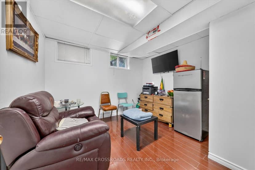 210 Linden Avenue — photo 25 of 30