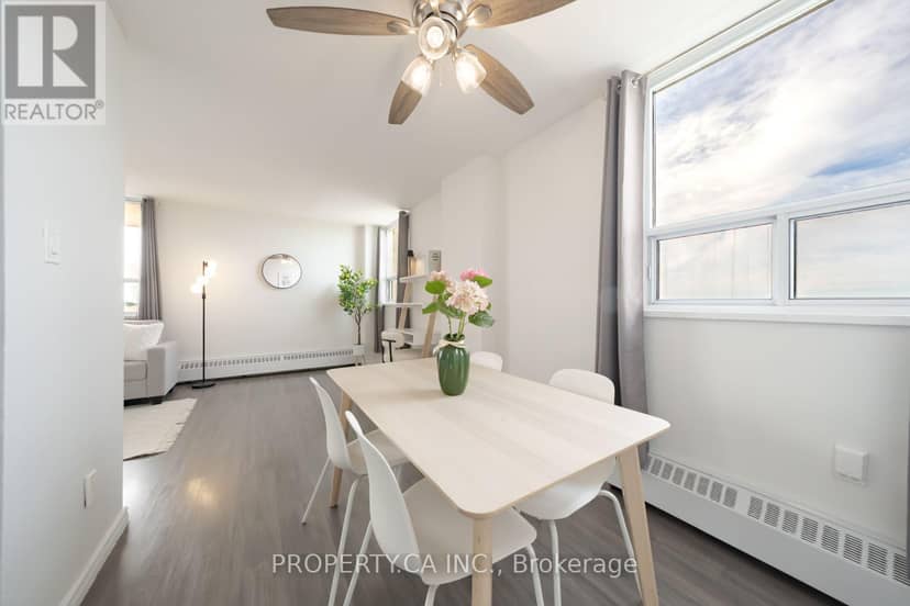 1111 - 3311 Kingston Road — photo 14 of 40