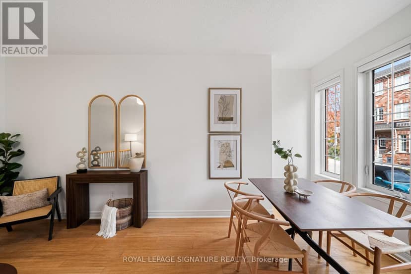 34 Carnahan Terrace, Toronto, photo 3