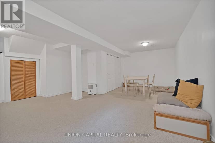 73 Humphrey Drive — photo 30 of 37