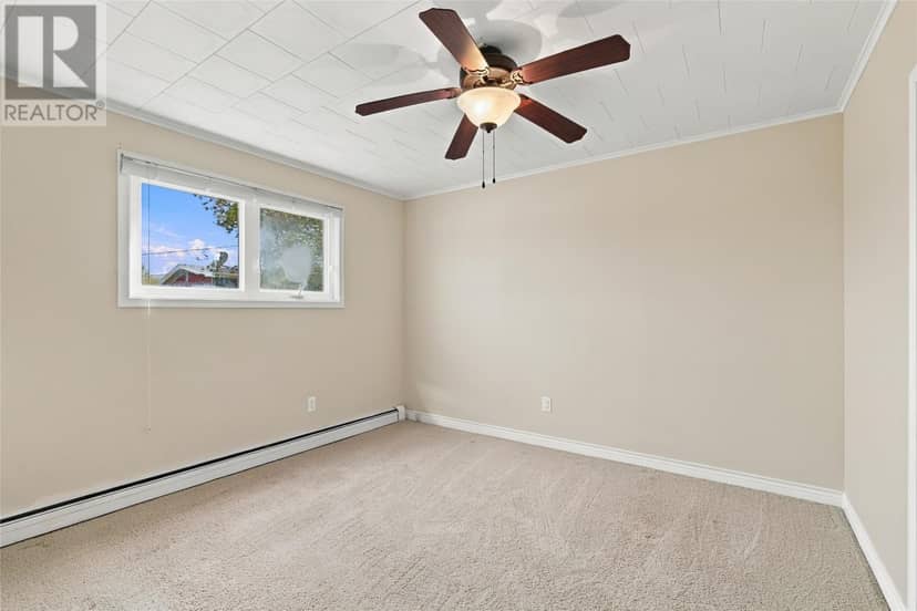 43 Glendale Avenue — photo 12 of 35