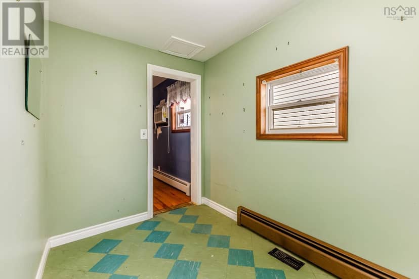76 Poplar Street — photo 13 of 27
