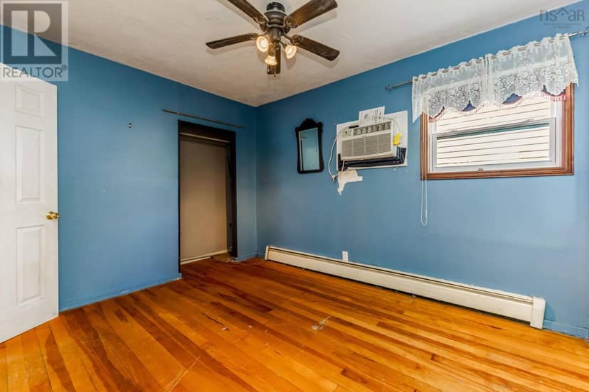 76 Poplar Street — photo 10 of 27