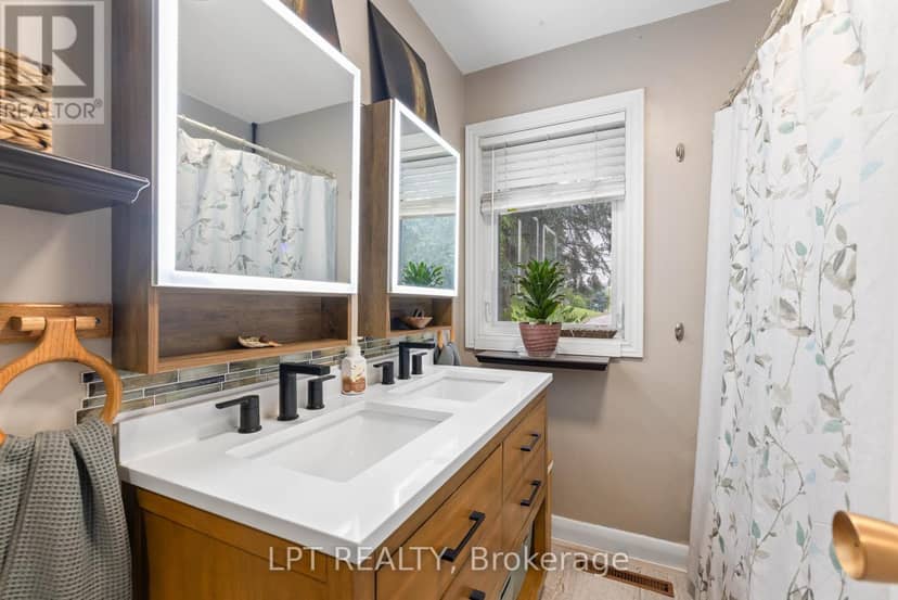 98 Don Mor Drive — photo 21 of 40