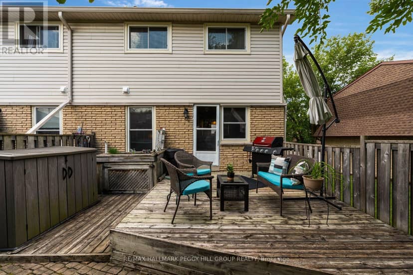 4 - 233 Innisfil Street — photo 12 of 18