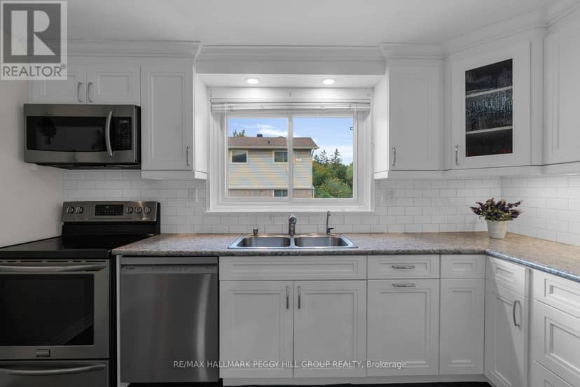 4 - 233 Innisfil Street, Barrie, photo 3