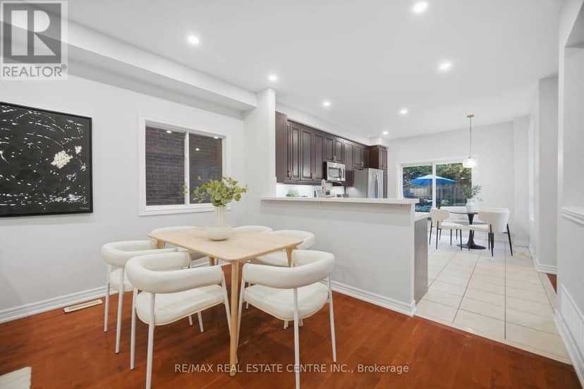 4804 Glasshill Grove — photo 11 of 40