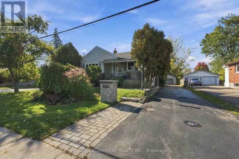 1054 Glendor Avenue, Burlington, photo 2