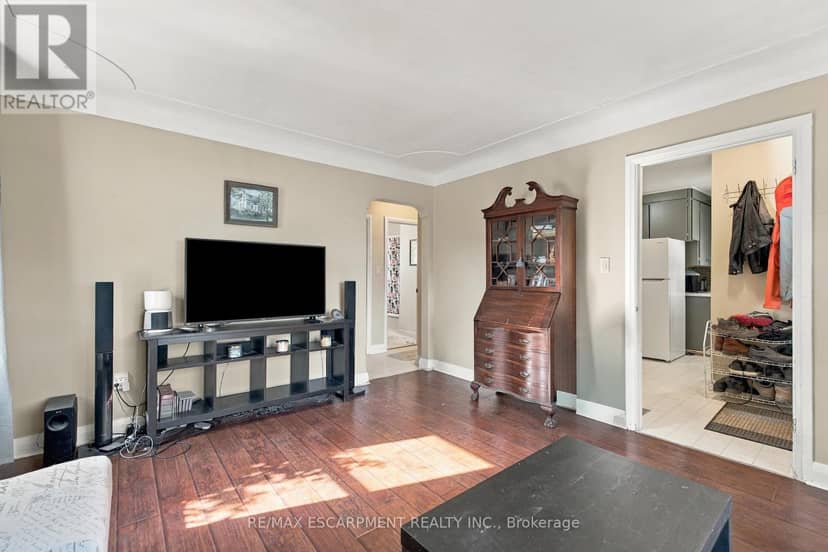 1054 Glendor Avenue, Burlington, photo 8