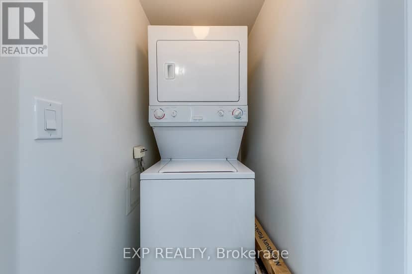 1011 - 385 Prince Of Wales Drive — photo 30 of 40