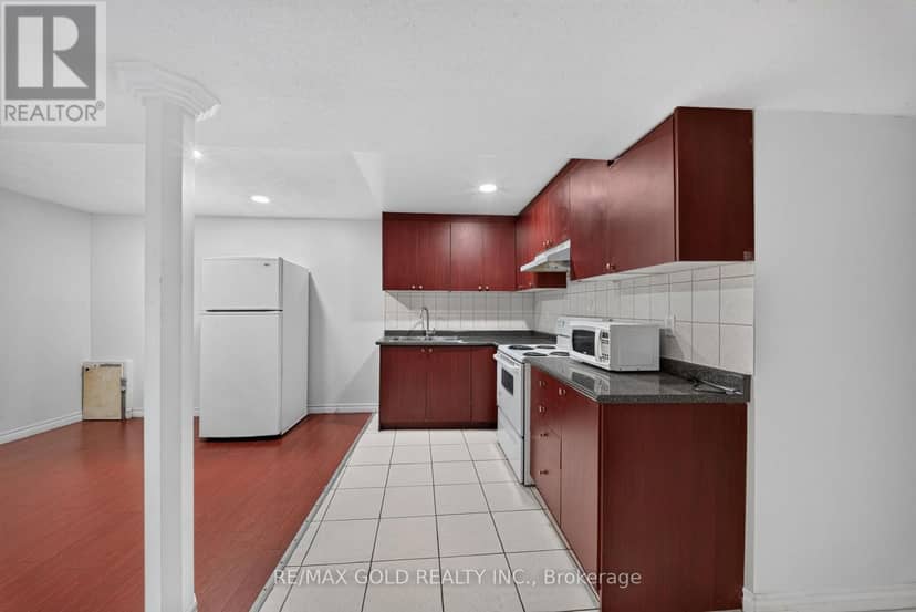 152 Bighorn Crescent — photo 35 of 40
