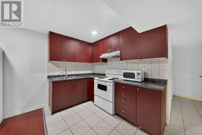 152 Bighorn Crescent — photo 36 of 40