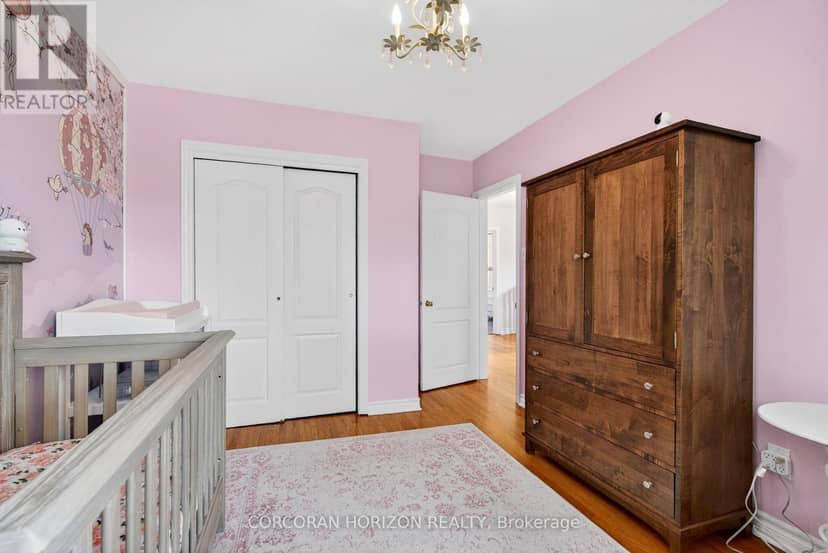 77 Mineola Road E — photo 26 of 40