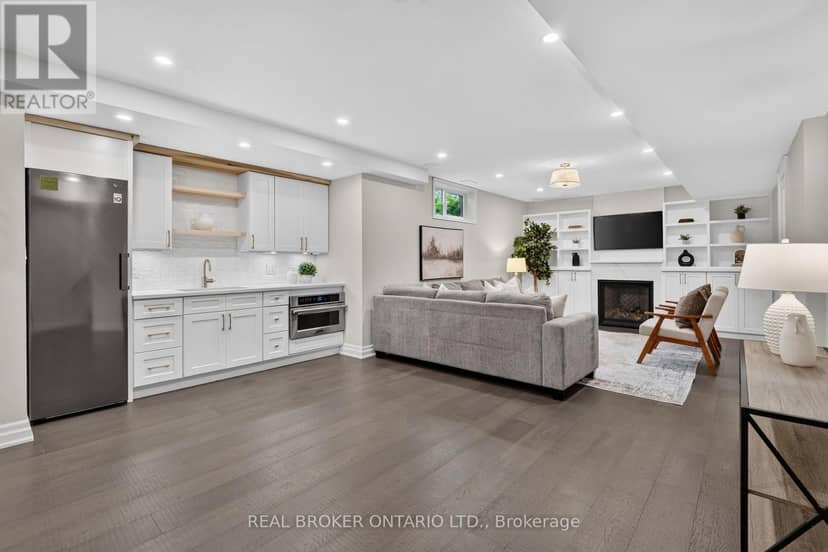 301 Martin Street — photo 39 of 40