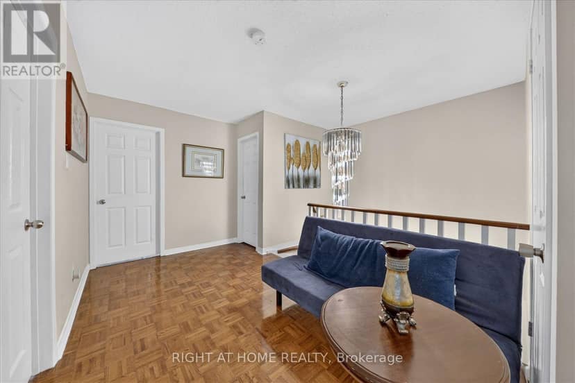 531 Wallenberg Crescent — photo 28 of 40