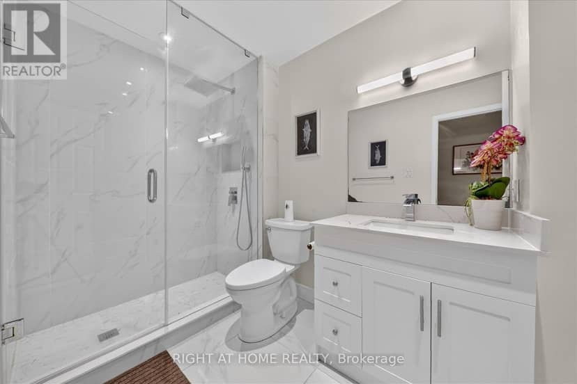 531 Wallenberg Crescent — photo 38 of 40