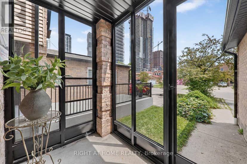 531 Wallenberg Crescent — photo 6 of 40