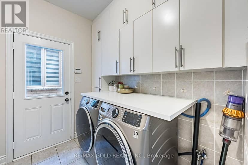 54 Orangeblossom Trail — photo 21 of 38