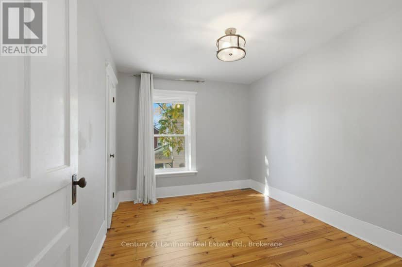 320 Grand Road — photo 33 of 40