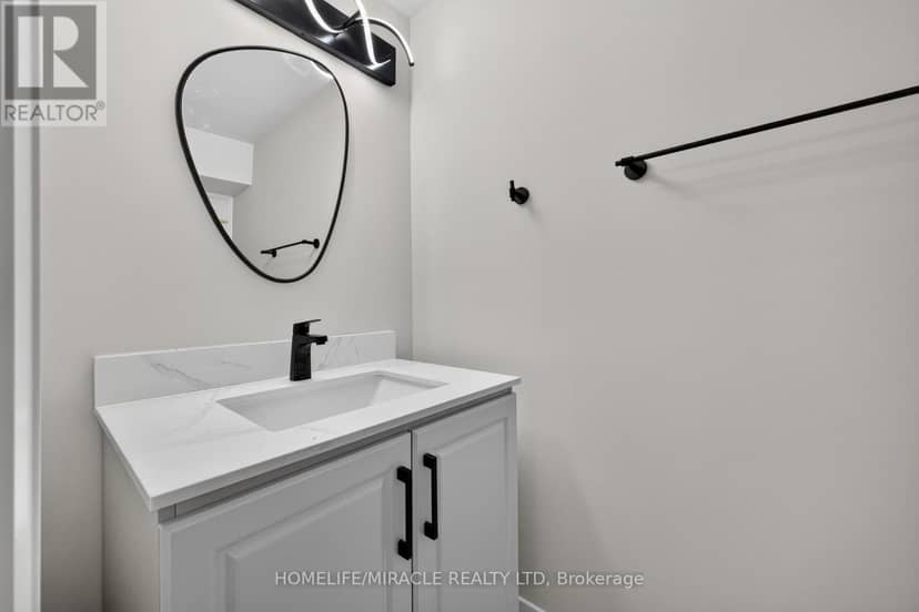 216 Wellington Street — photo 35 of 40