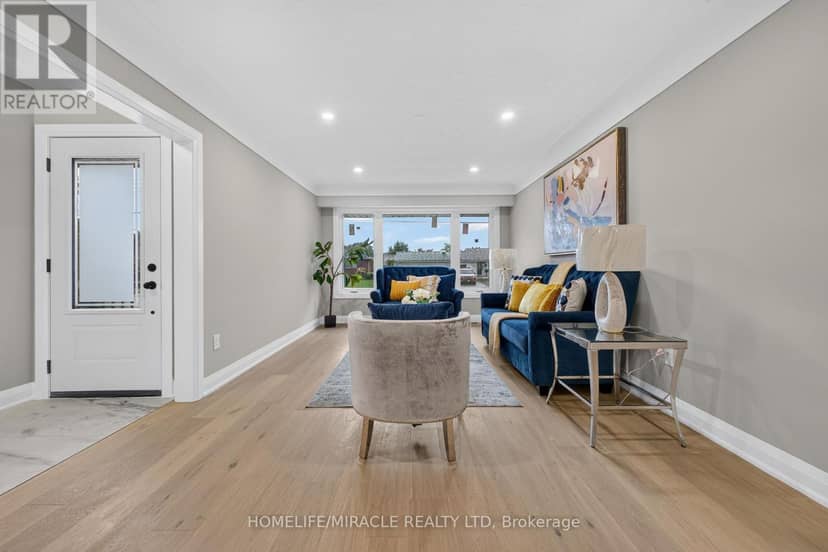216 Wellington Street — photo 9 of 40