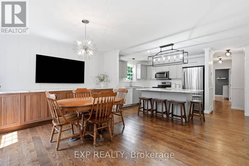 72 Crestlynn Crescent — photo 11 of 40