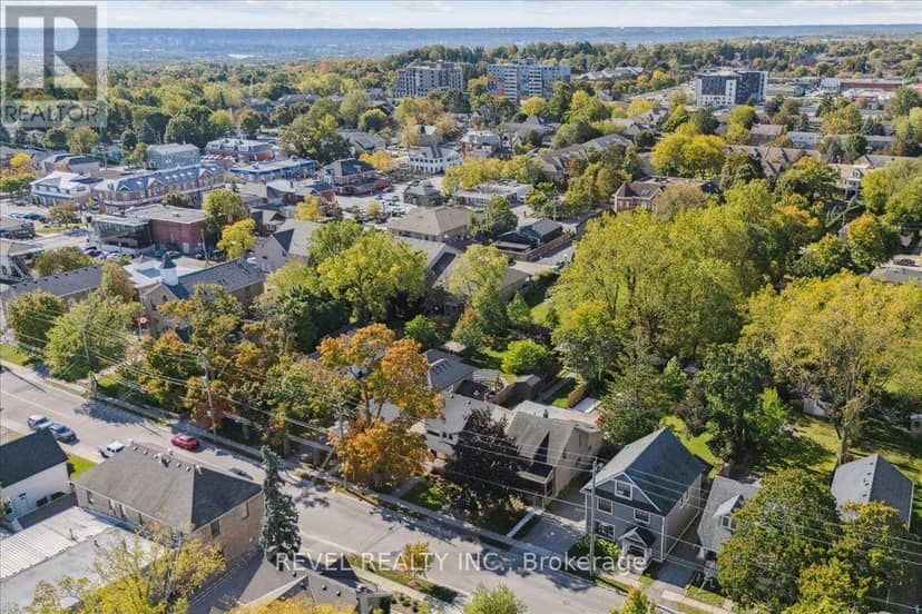 47 Mill Street N — photo 4 of 40