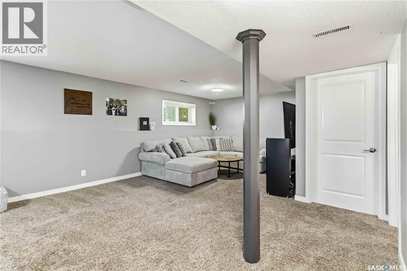3427 Cassino AVENUE — photo 17 of 32