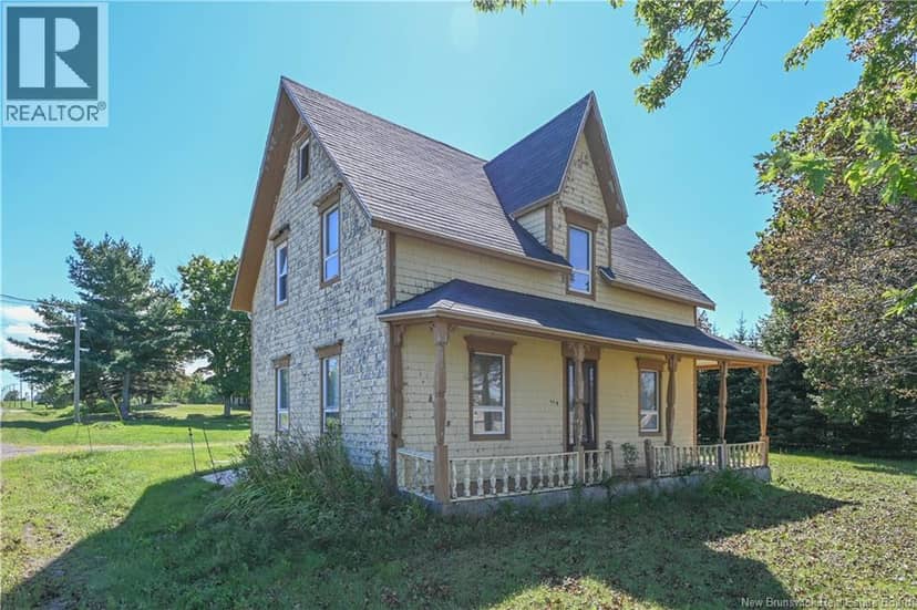 710 Saint-Pierre Ouest Boulevard, Caraquet, photo 2