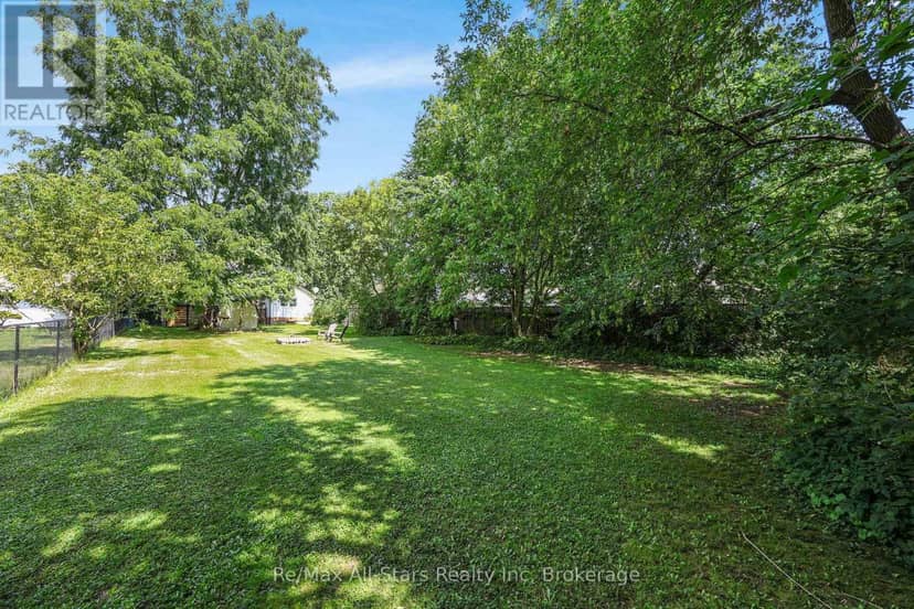 283 Margaret Street — photo 12 of 40