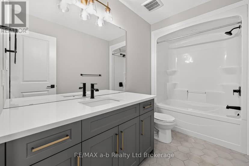 6 Diamond Street — photo 29 of 38