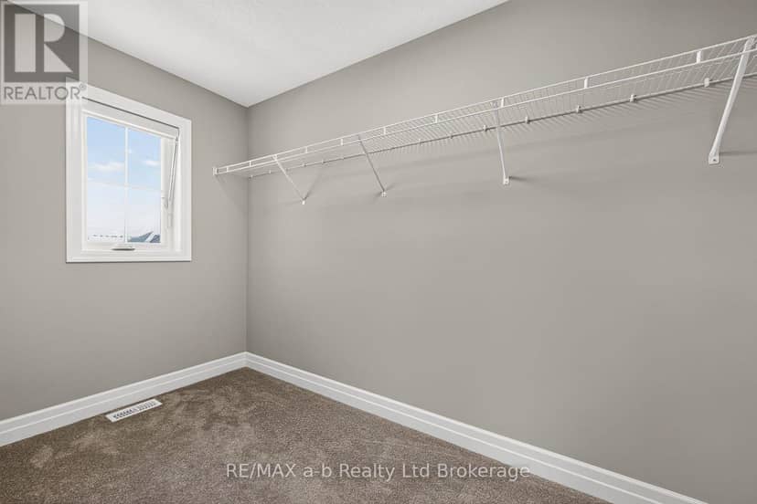 6 Diamond Street — photo 32 of 38