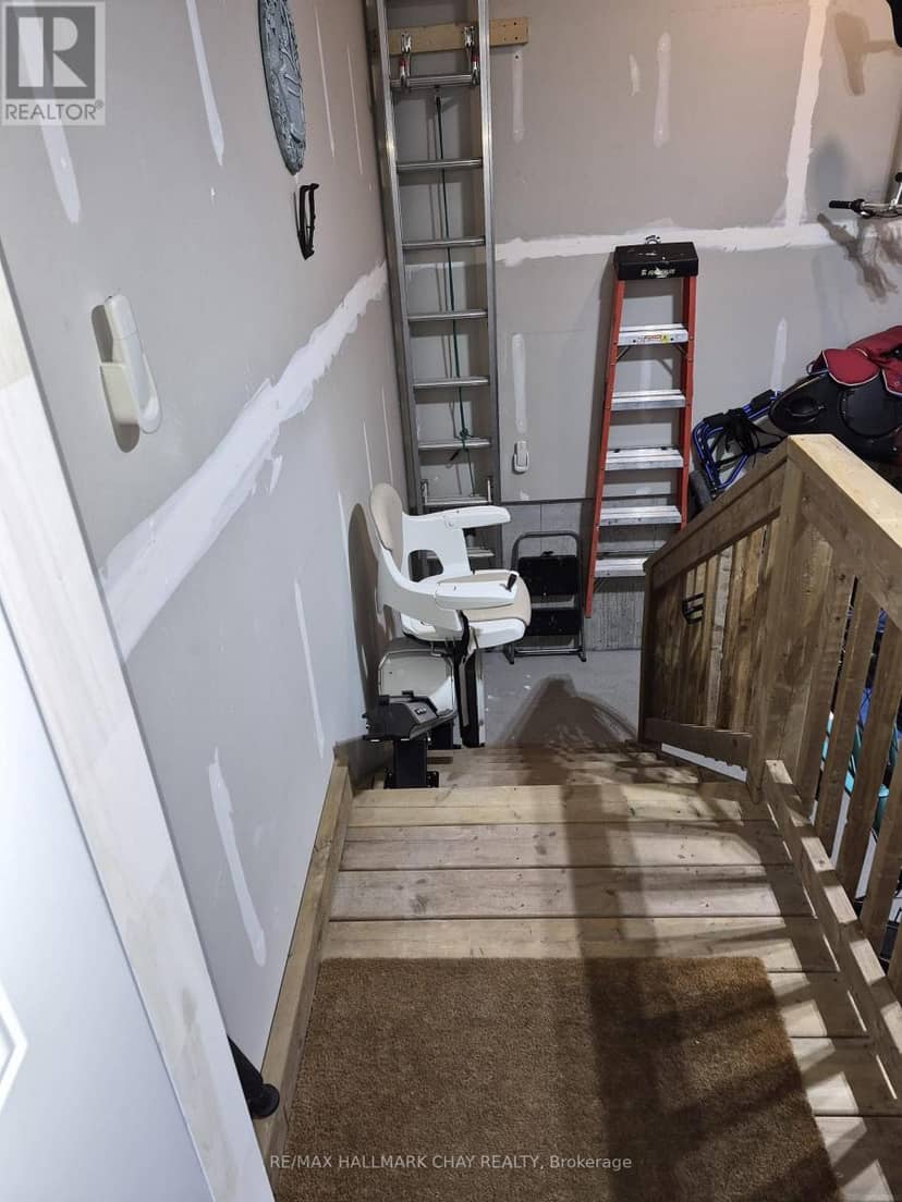 11 Rabbit Road — photo 17 of 21
