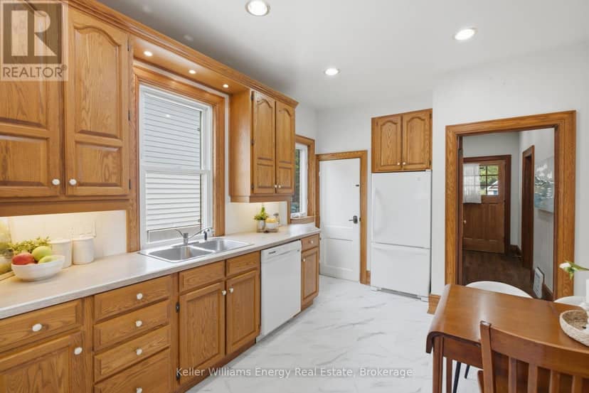100 Burk Street — photo 14 of 34
