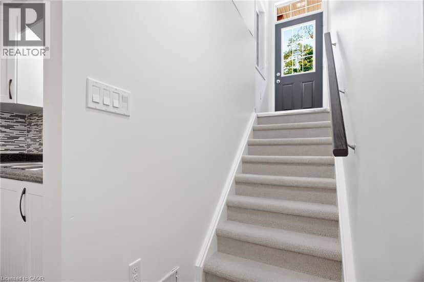 1941 OTTAWA Street S Unit# D11 — photo 4 of 31