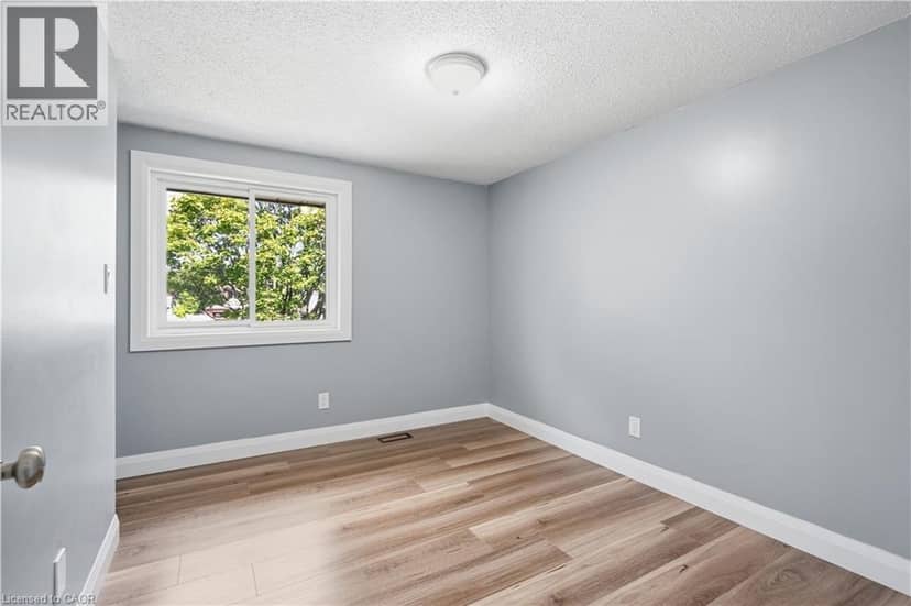 27 CUMMINGTON Place — photo 13 of 26