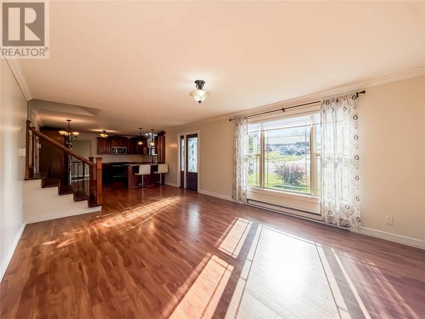 358 Creston Boulevard — photo 11 of 27