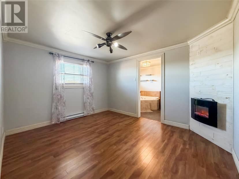 358 Creston Boulevard — photo 12 of 27