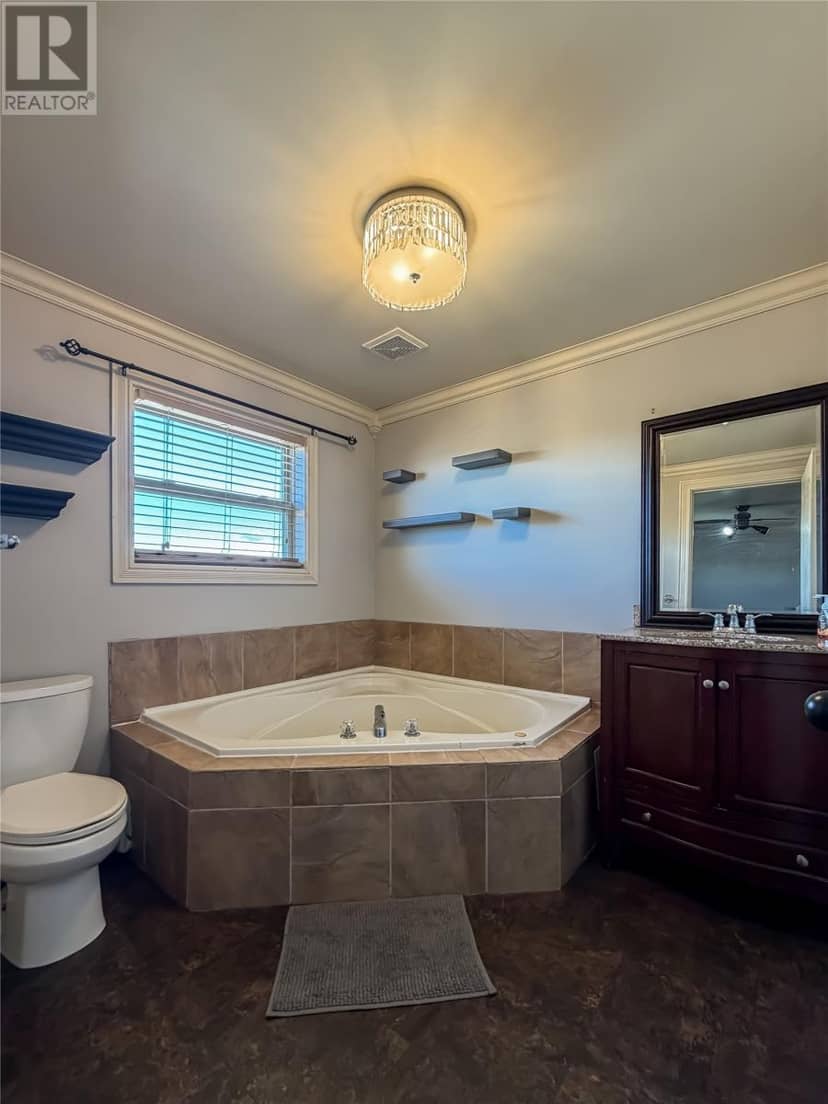 358 Creston Boulevard — photo 14 of 27