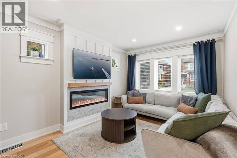 77 HOUGHTON Avenue S — photo 14 of 40