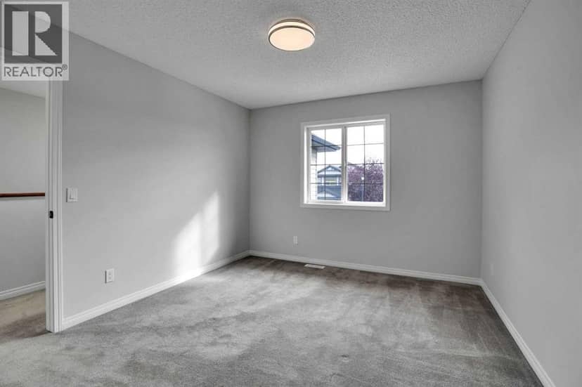 152 Hawkmere Close — photo 19 of 40