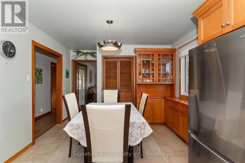 615 Hollylane Street — photo 13 of 40