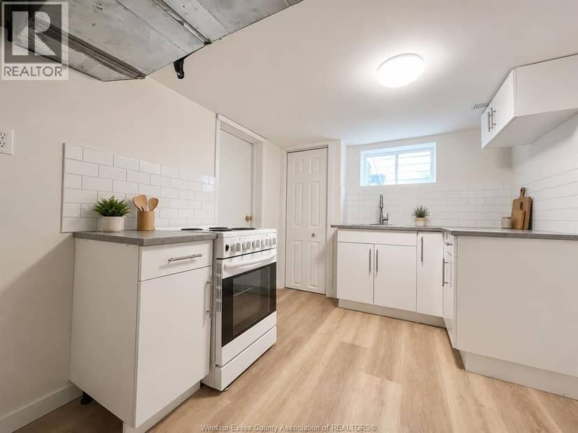 427 Cameron — photo 26 of 40