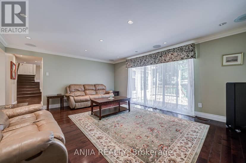21 Princess Street, Markham, photo 8