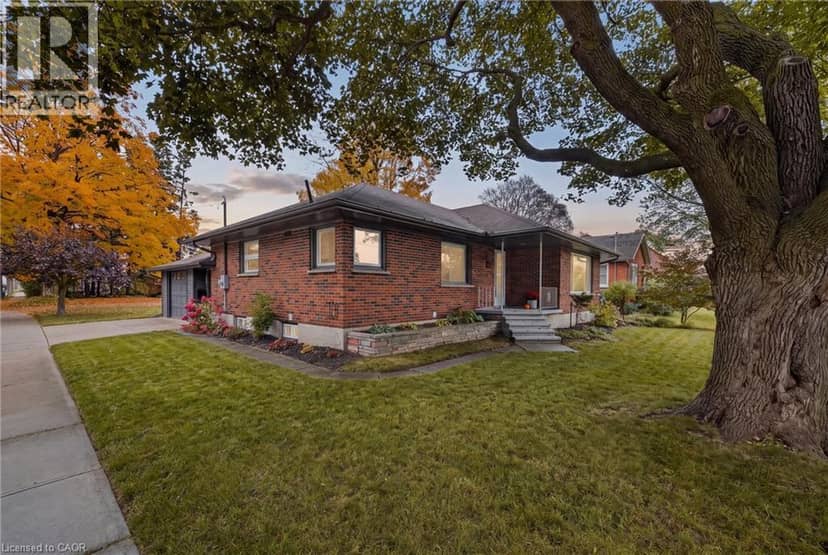 205 MCKENZIE Street E, Listowel, photo 3